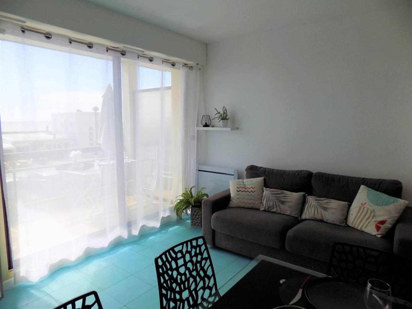 Saint Georges De Didonne - Pleine Vue Mer Pour Ce Studio Cabine Face A La Plage Exterior photo