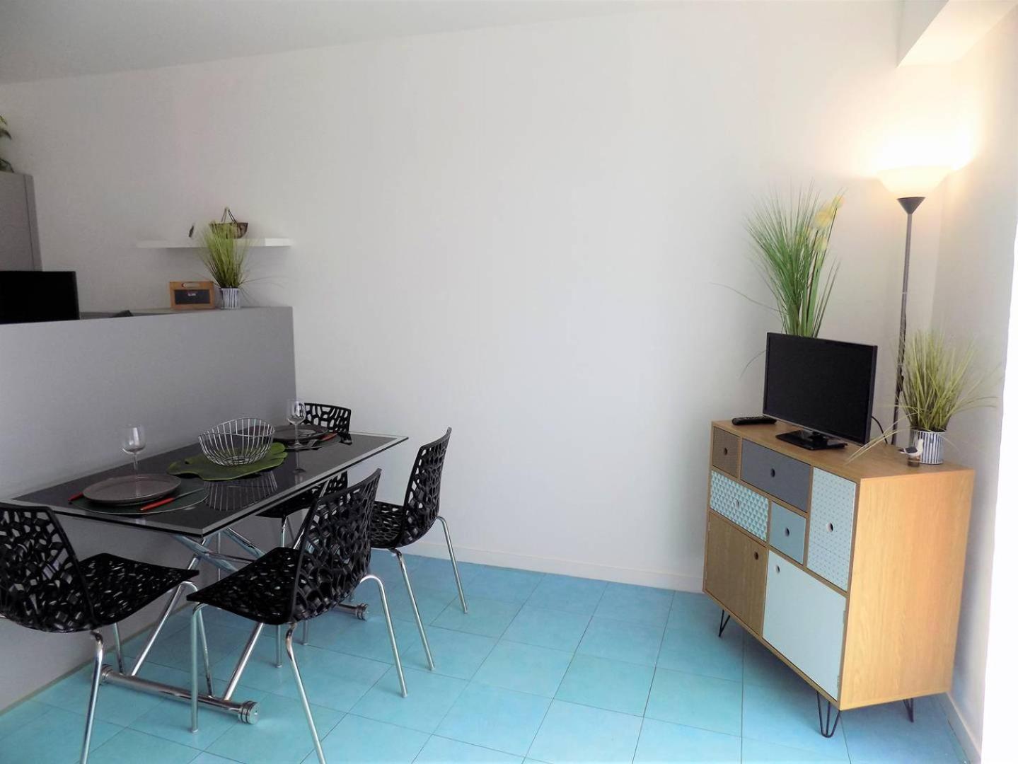 Saint Georges De Didonne - Pleine Vue Mer Pour Ce Studio Cabine Face A La Plage Exterior photo