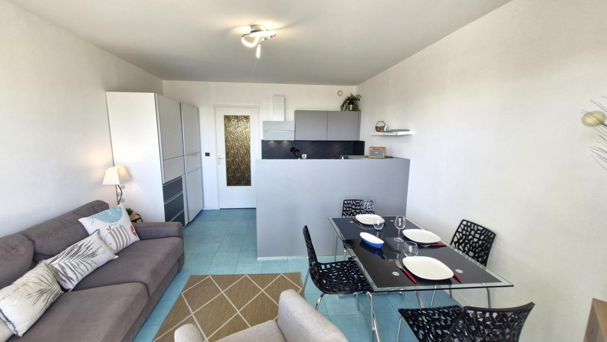 Saint Georges De Didonne - Pleine Vue Mer Pour Ce Studio Cabine Face A La Plage Exterior photo